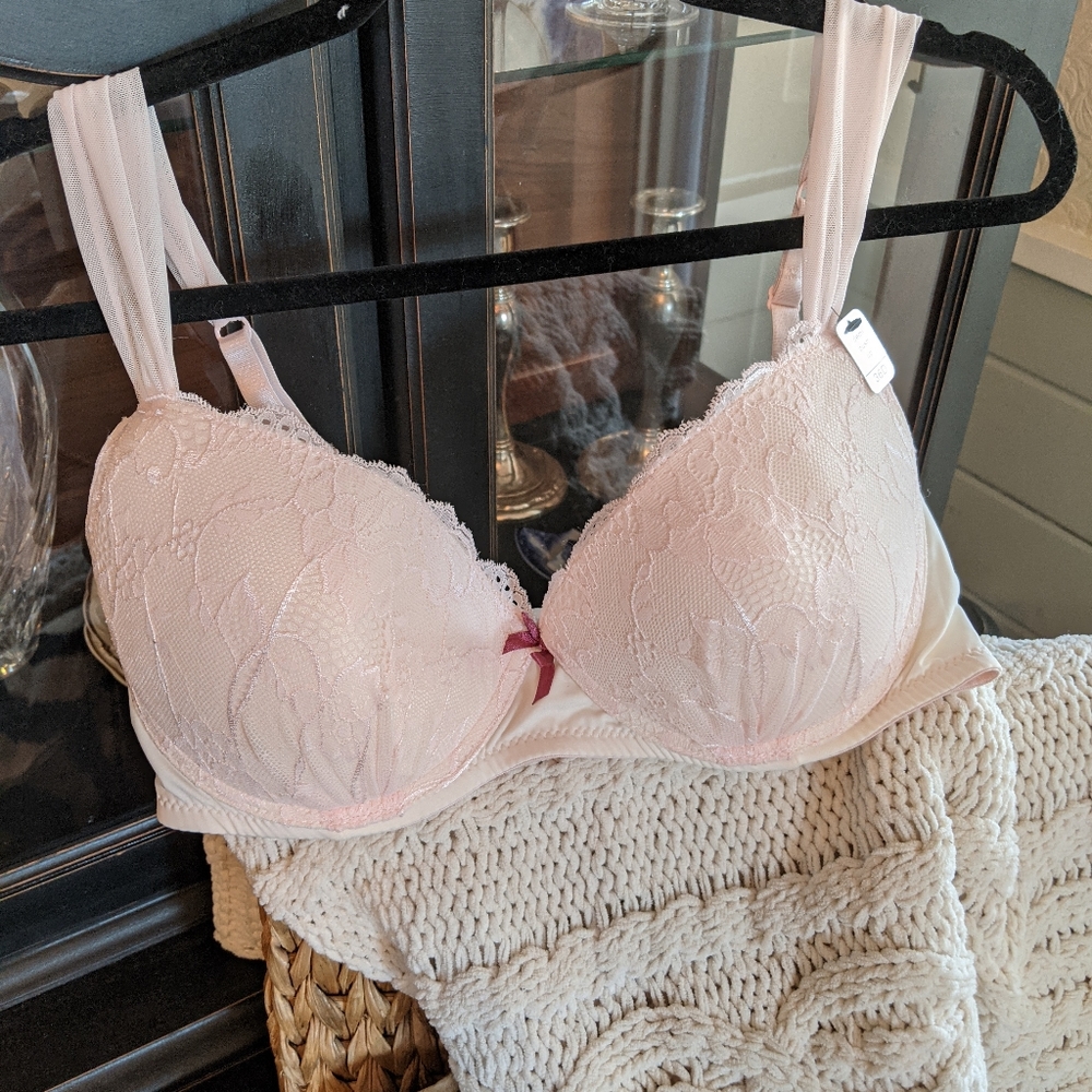Beautiful Lace Bra!!